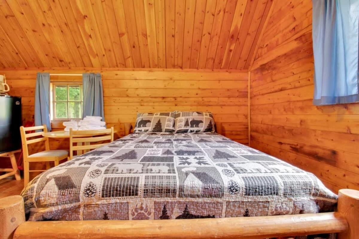 Rustic Cabin With Pool Access Bloomington Exteriér fotografie